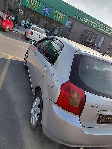 электр авто: Toyota Corolla: 2002 г., 1.6 л, Кол менен иштөөчү, Бензин, Хетчбек — 5