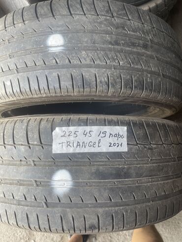 Шины: Шины 225 / 45 / R 19, Лето, Б/у, Пара, Легковые, Китай, Triangle