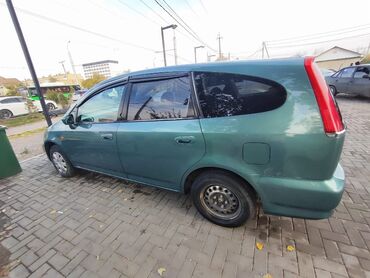 продажа авто хонда стрим: Автомобиль Honda Stream, представленный в зеленом цвете, является