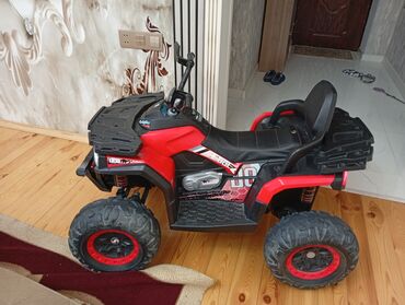 uşaq ucun ev: Uşaq üçün elektrikli ATV kvadrosikl - Rəng: qırmızı-qara - Korpus