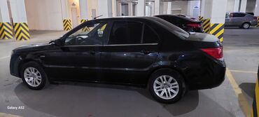 Iran Khodro: Iran Khodro : 1.7 l | 2020 il 271000 km Sedan — 5