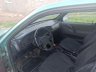 Продажа авто: Volkswagen Passat: 1994 г., 1.8 л, Механика, Газ, Седан — 3