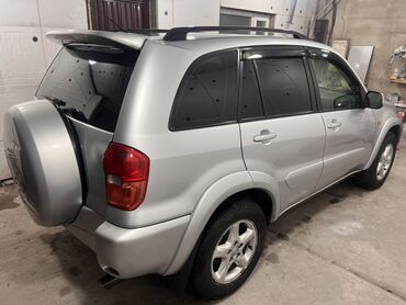 Toyota: Toyota RAV4: 2001 г., 2 л, Автомат, Бензин, Кроссовер