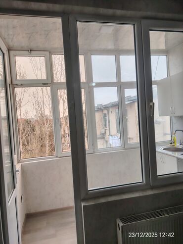 Köhnə tikili: Bakı, 2 otaqlı, Köhnə tikili, m. Memar Əcəmi, 35 kv. m — 12