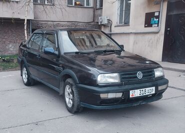 волсваген вента: Volkswagen Vento: 2 л | 1993 г. | Седан