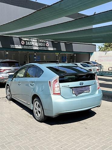 corolla 2016: Toyota Prius: 2012 г., 1.8 л, Вариатор, Гибрид, Хэтчбэк — 3
