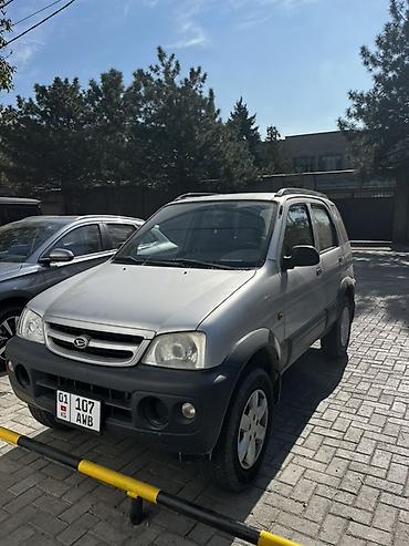 Daihatsu Terios: 2005 г., 1.3 л, Механика, Бензин, Внедорожник