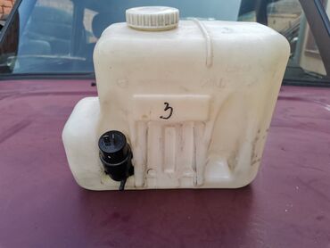 Auto delovi: Posuda prskalice brisaca sa motorom Lada 2121,21213,21214 Niva, br.3 — 1