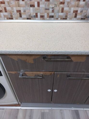 Mətbəx mebeli: Mətbəx mebeli Metbex mebelinin uzunlugu 5.20 m-dir, Membran ortuklu — 9