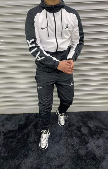 Trenerke: M - 3xl
Scuba
4000 din — 12