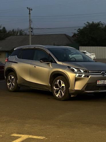 верхний одежда: Электрокроссовер Aion V - Кузов: компактный SUV с аэродинамичным — 3