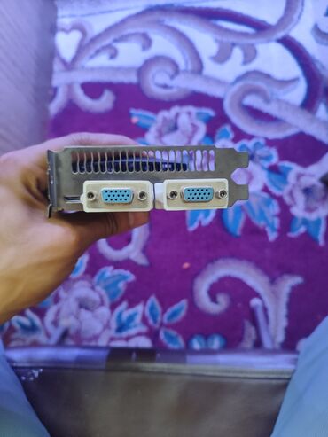 процессоры для серверов 2.53 ггц: Видеокарта, Б/у, Gigabyte, GeForce GTX, До 2 ГБ, Для ПК