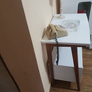 Komode: Retro komoda,prelepa kao nova,ocuvana.Restaurirana u kućnoj na lalafo.rs — 14 Komode: Retro komoda,prelepa kao nova,ocuvana.Restaurirana u kućnoj — 14