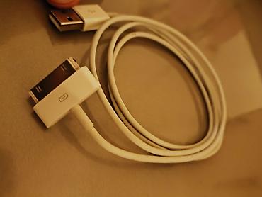 apple komputer: Apple 30-pin USB şarj və data kabeli - 30-pin konnektor (köhnə nəsil — 4