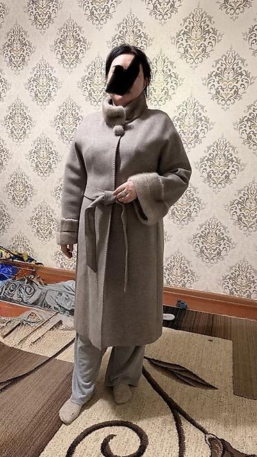 Женское пальто-халат в классическом стиле. - Цвет: теплый at lalafo.kg Женское пальто-халат в классическом стиле. - Цвет: теплый