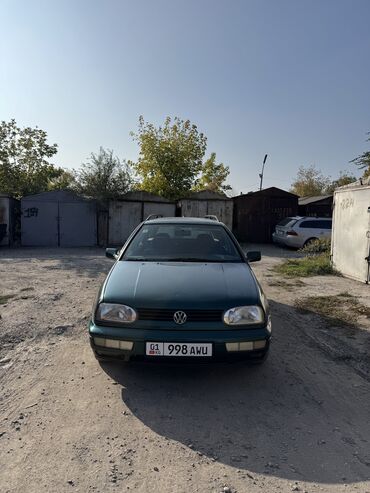 где купить машину дешевле: Volkswagen Golf: 1998 г., 1.8 л, Автомат, Бензин, Универсал