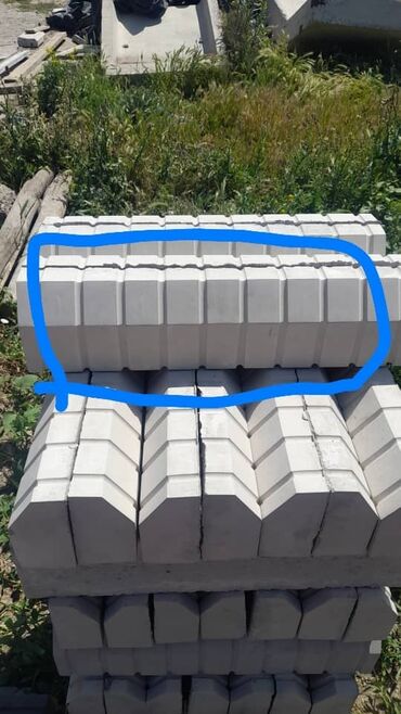 Садовые бордюры: Садовый бордюр, Литой, Бетонный, Овальный, Новый — 12