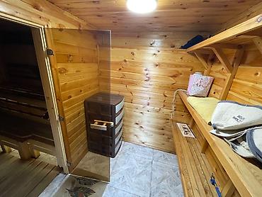 Продажа дач: Продаётся загородный дом у реки Аламедин, с. Таш-Мойнок. Дом — 10