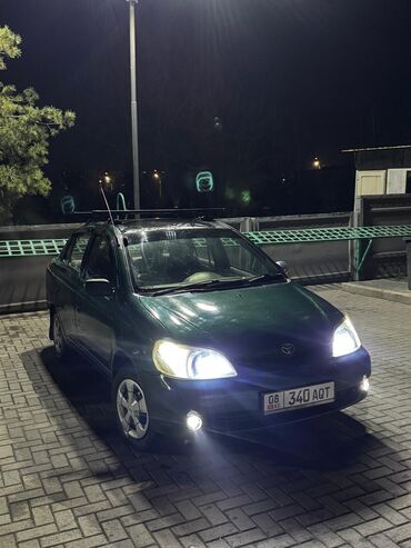 Toyota: Toyota Platz: 2000 г., 1 л, Автомат, Бензин, Седан