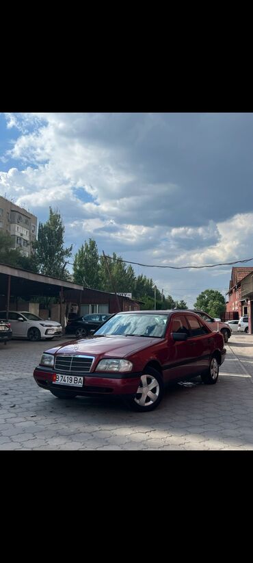 ауди 1995: Mercedes-Benz C 200: 1995 г., 1.8 л, Автомат, Бензин, Седан