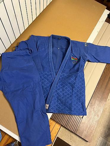 Ag ve goy kimonolar var 160azn 1 ededi son qiymet Mizuno ve FF Olcu lalafo.az -da Ag ve goy kimonolar var 160azn 1 ededi son qiymet Mizuno ve FF Olcu