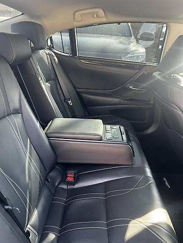xedos 9: Lexus ES: 2019 г., Гибрид, Седан — 3