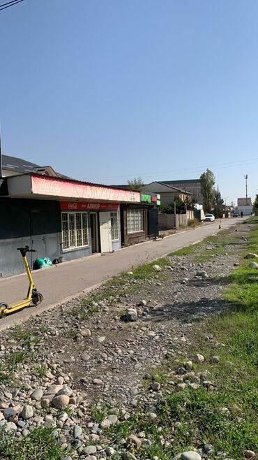 рестораны в бишкеке: Сдаю Магазин, Отдельностоящий магазин, 70 м² Действующий, С оборудованием, С ремонтом, Электричество, Отопление, Кондиционер, 1 линия, Комната для персонала