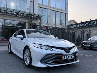 Toyota: Toyota Camry: 2018 г., 2.5 л, Вариатор, Гибрид, Седан