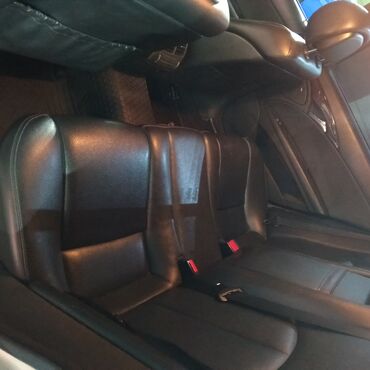 Mercedes-Benz: Mercedes-Benz E-Class: 2.2 l | 2006 il Sedan — 10