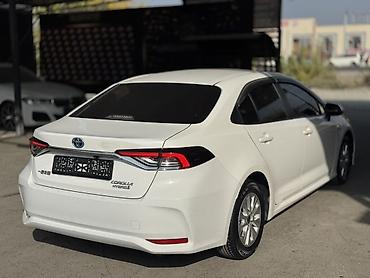 колв 3: Toyota Corolla: 2023 г., 1.8 л, Вариатор, Гибрид, Седан — 6