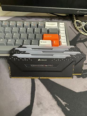 corsair ram: Operativ yaddaş (RAM) Corsair, 16 GB, 3600 Mhz, DDR4, PC üçün, İşlənmiş — 1