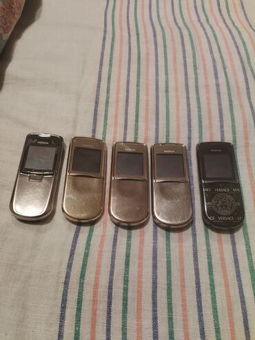 nokia e61: Nokia 8 Sirocco, 4 GB, rəng - Gümüşü, Düyməli