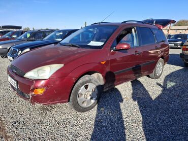 вента 1 8: Ford Focus: 2000 г., 1.8 л, Механика, Бензин, Седан