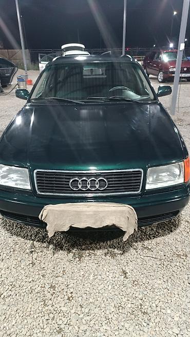 Audi V8: 1993 г., 2.6 л, Механика, Бензин, Седан