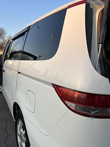 Honda: Honda Elysion: 2004 г., 2.4 л, Автомат, Газ, Минивэн — 4