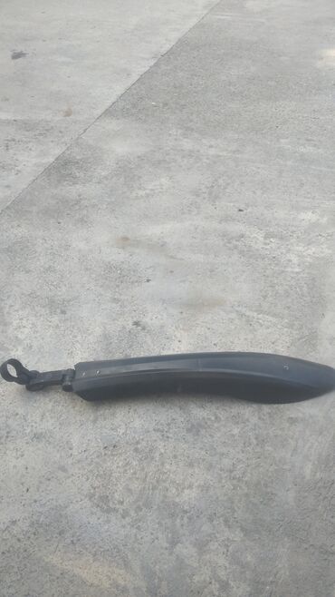 yoqa mat: Velosiped üçün arxa palçıq qoruyucusu - Material: möhkəm plastik -