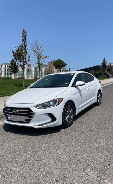 Boşqablar: Hyundai Elantra sifarişi