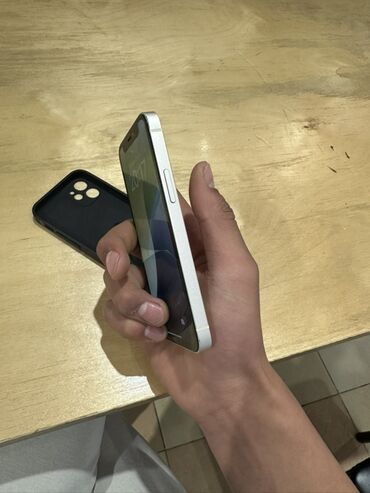 телефон мерс 210: IPhone 12, 256 ГБ, Белый, Чехол, 79 %