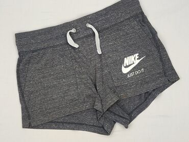 Жінкам: Nike, Шорти жіночі, розмір S
