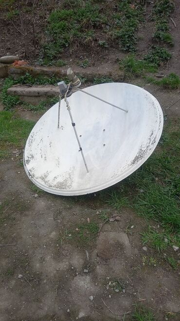 antena qiymeti: Peyk anten. Krosnu antenasi ve krasteyn. 2 si 25 manata. Ustunde 2