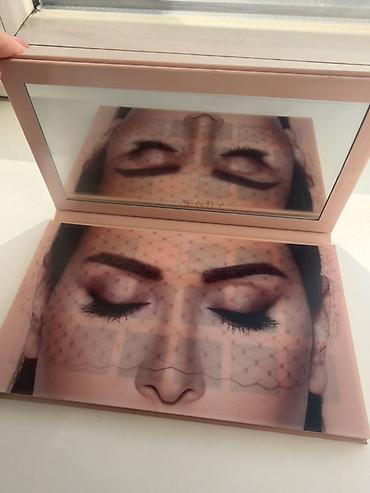 красопка бу: Палетка теней Huda Beauty The Nude — 3