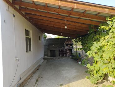 Həyət evləri və villaların satışı: 4 otaqlı, 160 kv. m, Kredit yoxdur, Orta təmir — 28