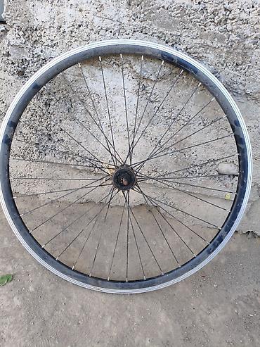 Велосипедное колесо 28" (700C), переднее - Обод: двойной алюминиевый