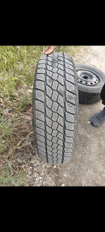 Шины: Шины 175 / 80 / R 13, Зима, Б/у, Комплект, Легковые, Италия, Pirelli