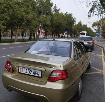 Daewoo: Daewoo Nexia: 2010 г., 1.5 л, Механика, Бензин, Седан