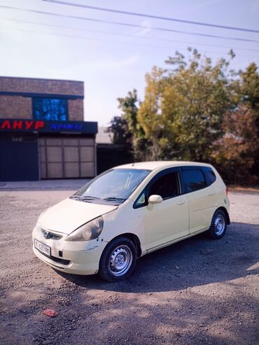 продаю с доплатой мне: Honda Fit: 2002 г., 1.3 л, Вариатор, Бензин, Хетчбек