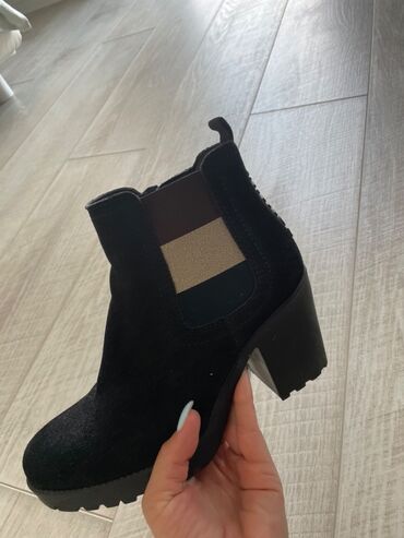 obuca batajnica: Ankle boots, Tommy Hilfiger, 38