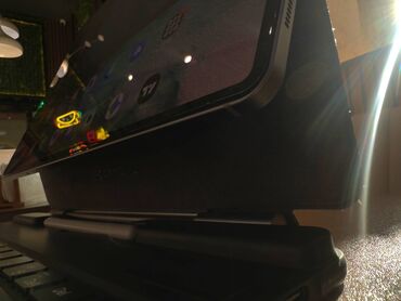 Samsung: Samsung galaxy Tab S10 Ultra dir . Birneçə aydır alınıb. Tam yenidir — 8