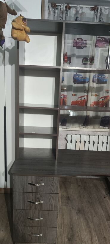 большой офисный стол: Компьютерный стол, Б/у, С полками