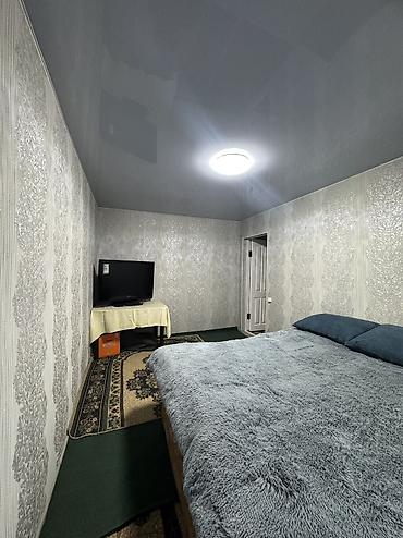 барачный: 3 комнаты, 53 м², Сары-Озон Дыйкан рынок 1 этаж, Косметический ремонт — 4